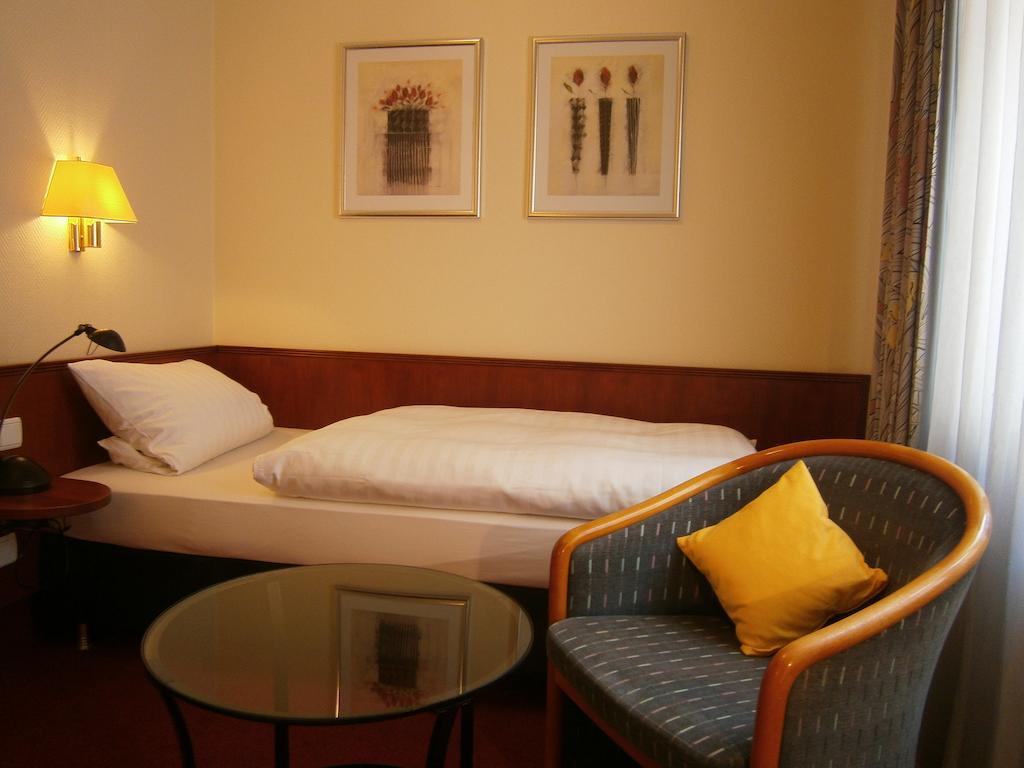 Hotel Bremer Tor Stuhr Luaran gambar